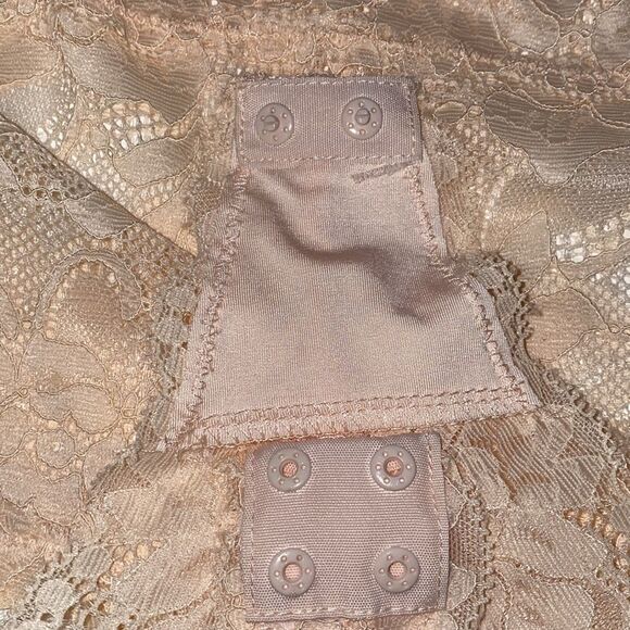 Guess Peach Lace Bodysuit Lace-Up Front Lined Top Sheer Bottom Snap Crotch M - Picture 6 of 8